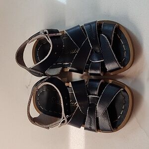 Hoy Saltwater Sandals size 5 child